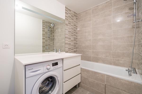 Appartement Asnières Sur Seine 3 pièce(s) VIDE 84 m2 duplex