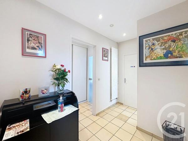 Appartement F3 à vendre  3 pièces - 64,61 m 2   CHOISY LE ROI  - 94