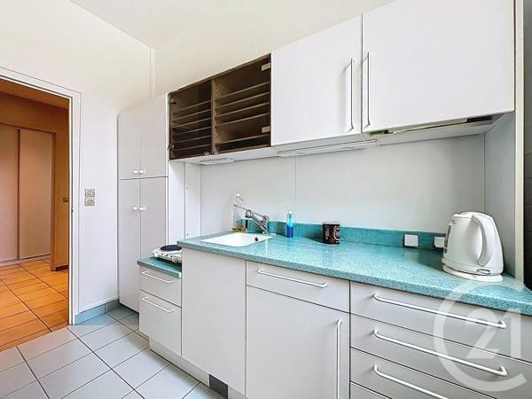 Appartement F3 à vendre  3 pièces - 64,61 m 2   CHOISY LE ROI  - 94
