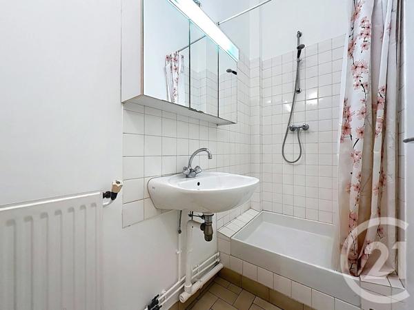 Appartement F3 à vendre  3 pièces - 64,61 m 2   CHOISY LE ROI  - 94