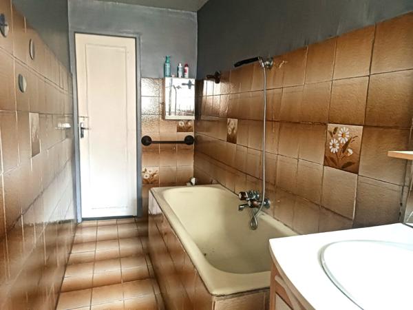 MAISON 3 CHAMBRES 126M² TERRAIN 3900M² 60 500 € H.A.I.*