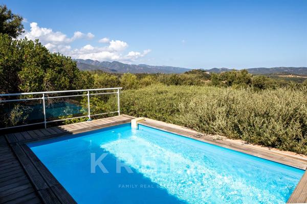 Maison 4 chambres avec piscine et vue mer