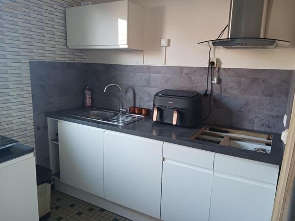 Maison à louer à Saint-Nicolas dans le Pas-de-Calais (62223), ref : 62135-L1131