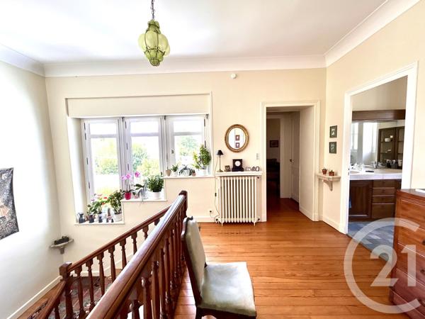 Maison à vendre  6 pièces - 275 m 2   PAU  - 64