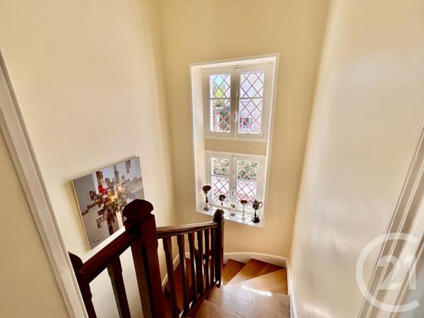 Maison à vendre  6 pièces - 275 m 2   PAU  - 64