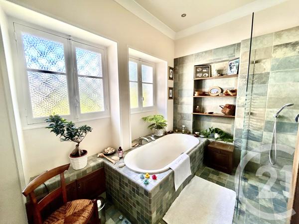 Maison à vendre  6 pièces - 275 m 2   PAU  - 64