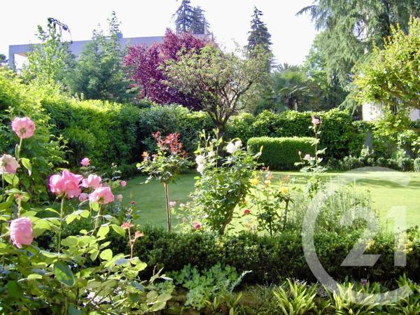 Maison à vendre  6 pièces - 275 m 2   PAU  - 64