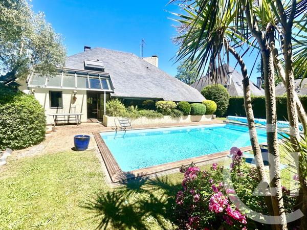 Maison à vendre  6 pièces - 275 m 2   PAU  - 64