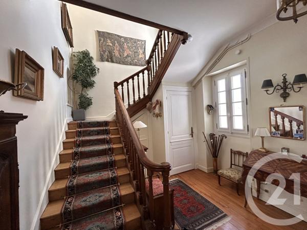 Maison à vendre  6 pièces - 275 m 2   PAU  - 64
