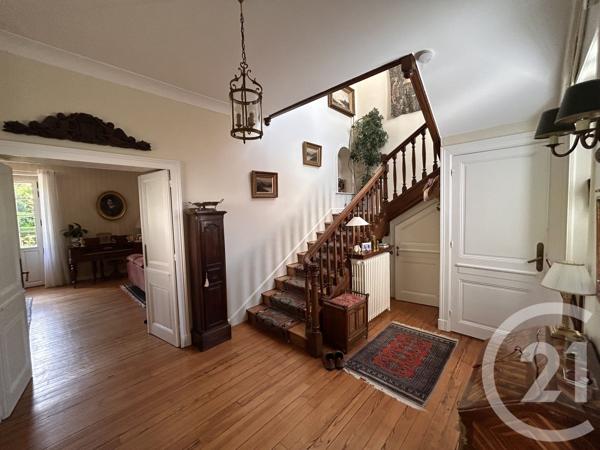 Maison à vendre  6 pièces - 275 m 2   PAU  - 64