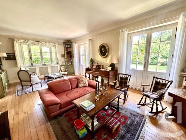 Maison à vendre  6 pièces - 275 m 2   PAU  - 64