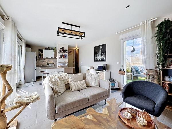 TOURS CHEVALERIE -DUPLEX -T4-TERRASSE-STATIONNEMENT