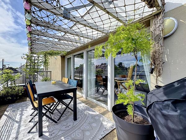 TOURS CHEVALERIE -DUPLEX -T4-TERRASSE-STATIONNEMENT