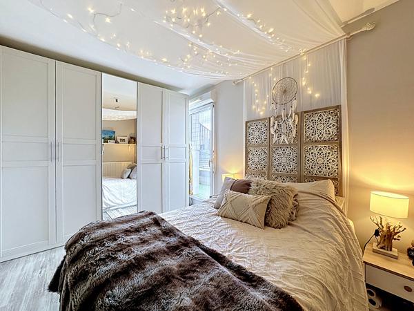 TOURS CHEVALERIE -DUPLEX -T4-TERRASSE-STATIONNEMENT