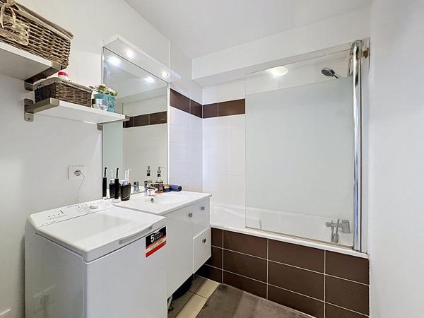 TOURS CHEVALERIE -DUPLEX -T4-TERRASSE-STATIONNEMENT