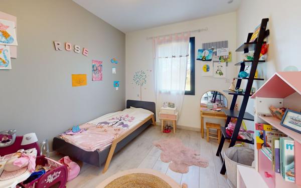 Maison à vendre    5 pièces •  Rodelle