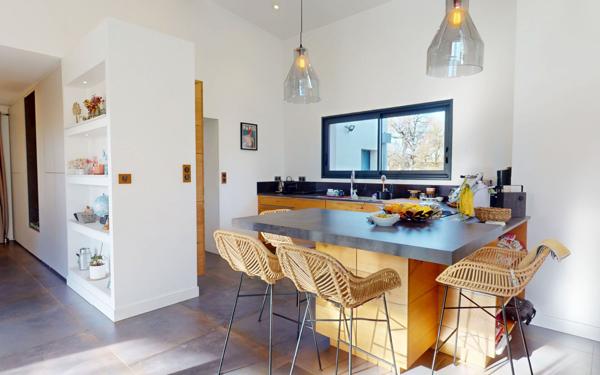 Maison à vendre    5 pièces •  Rodelle