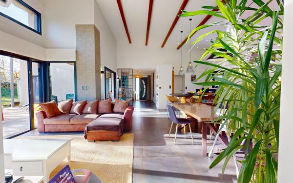 Maison à vendre    5 pièces •  Rodelle