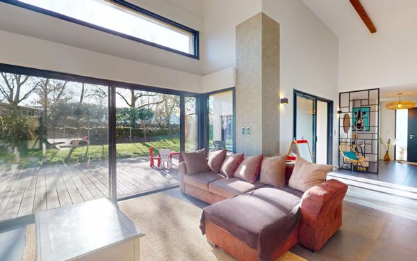 Maison à vendre    5 pièces •  Rodelle