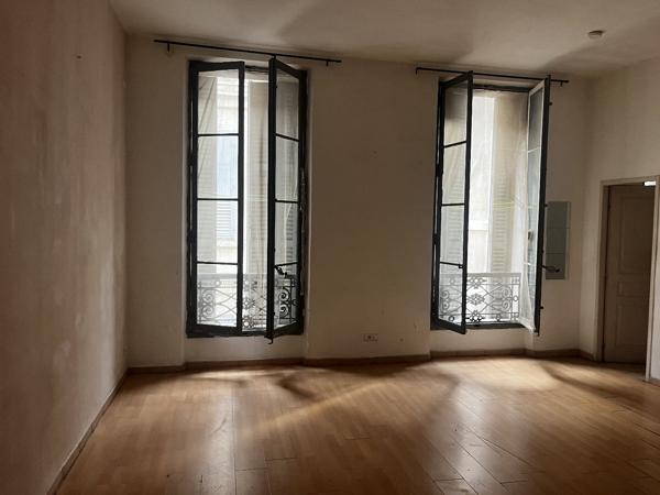 Appartement à MARSEILLE 1ER ARRONDISSEMENT (13001)