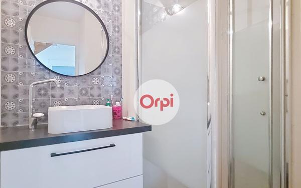 Maison à vendre    7 pièces •  Guer