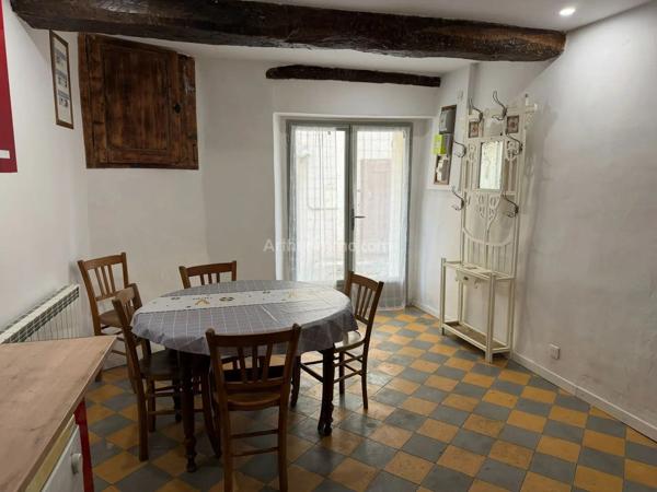 Vente                                                      Maison de village
                        
                     4 pièces                      50 m2                     à Estoublon