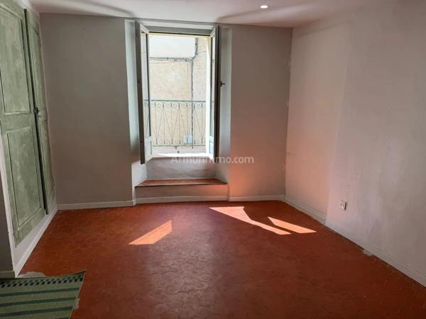 Vente                                                      Maison de village
                        
                     4 pièces                      50 m2                     à Estoublon