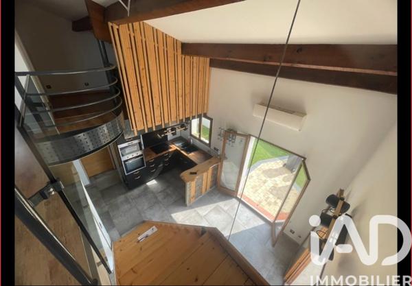 Location maison 2 pièces 57 m² Saint-Mitre-les-Remparts