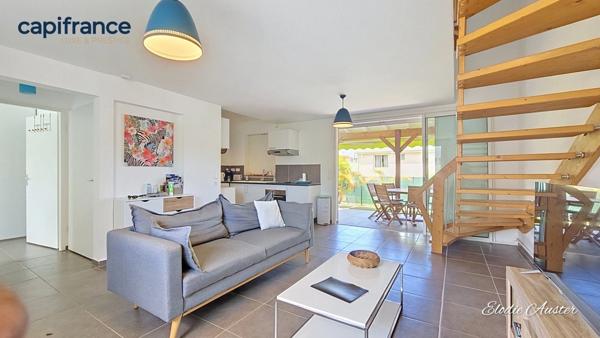 Villa T4 en duplex à louer avec Jacuzzi