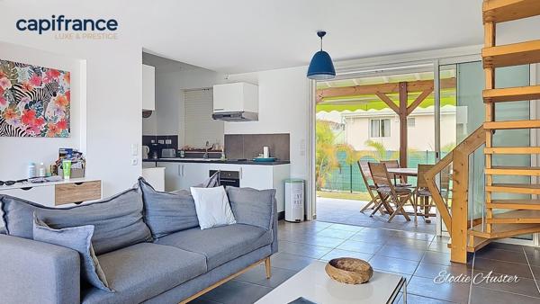 Villa T4 en duplex à louer avec Jacuzzi