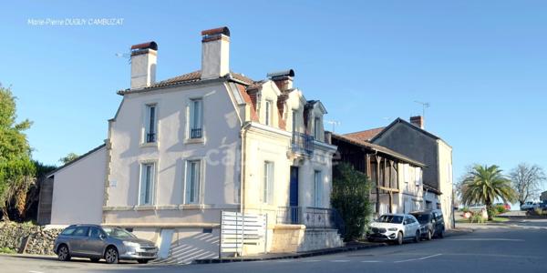 MAISON AVEC PISCINE INTÉRIEURE ET DÉPENDANCES