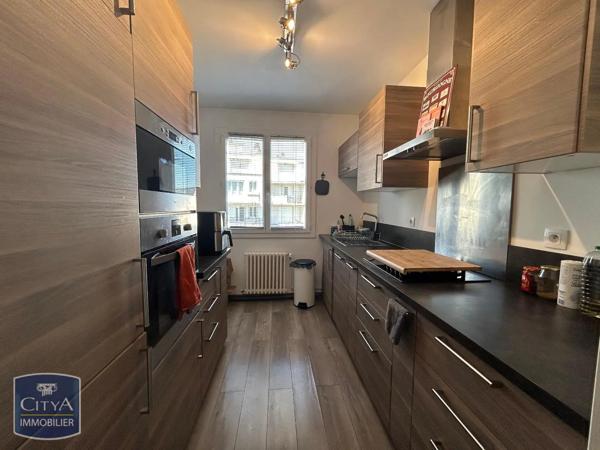 Appartement à louer 2 pièces 48.53m² Tours (37000)