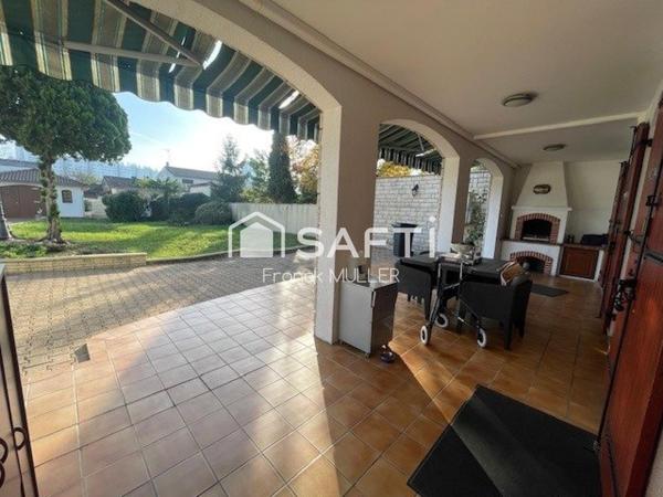 MAISON D'EXCEPTION AU BOUSCAT : Charme, Volume et Raffinement