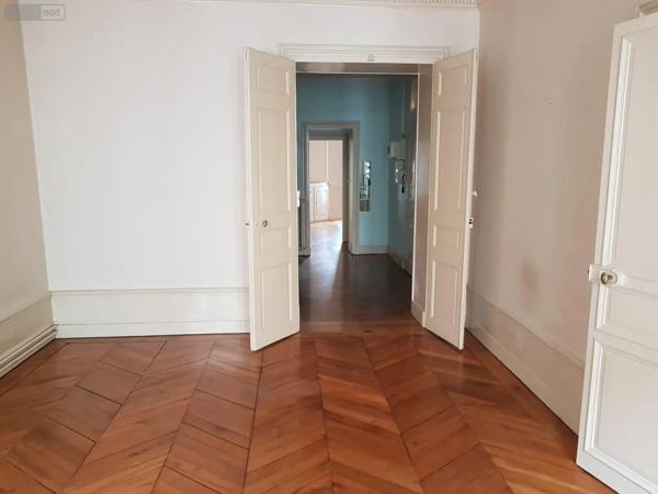 Location - Appartement Louhans-Châteaurenaud 71500 3 pièces 80 m 2