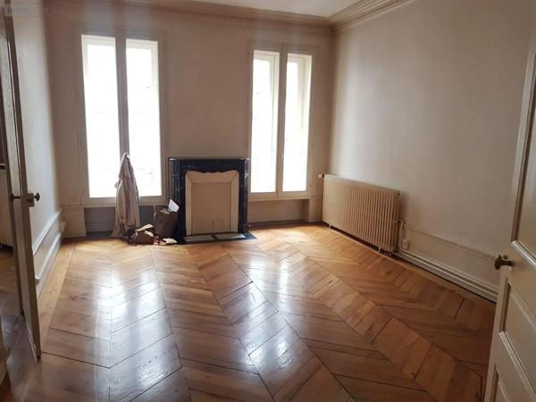 Location - Appartement Louhans-Châteaurenaud 71500 3 pièces 80 m 2