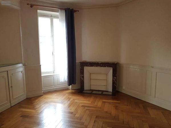 Location - Appartement Louhans-Châteaurenaud 71500 3 pièces 80 m 2
