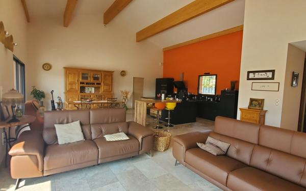 Maison à vendre    5 pièces •  Joyeuse