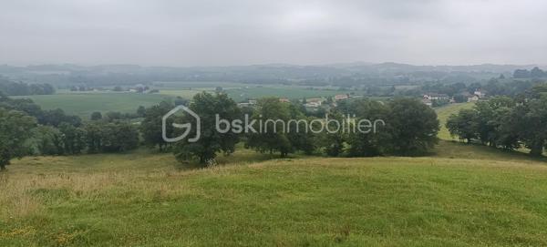 Terrain de 6 197 m²