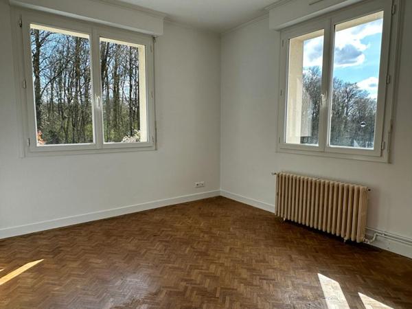 Investissement locatif - Maison individuelle avec 2 logements loués