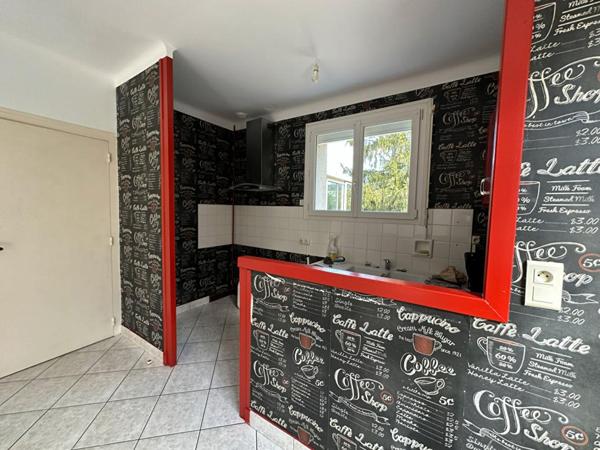 Investissement locatif - Maison individuelle avec 2 logements loués