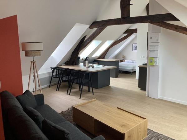 Appartement 1 pièce à louer Châtellerault - 86100 / Réf: 582