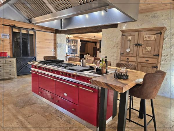 Domaine de prestige avec maison, gîte et dépendances, dans le Nord du Gers, à La Romieu, aux portes des Landes et du Lot-et-Garonne.