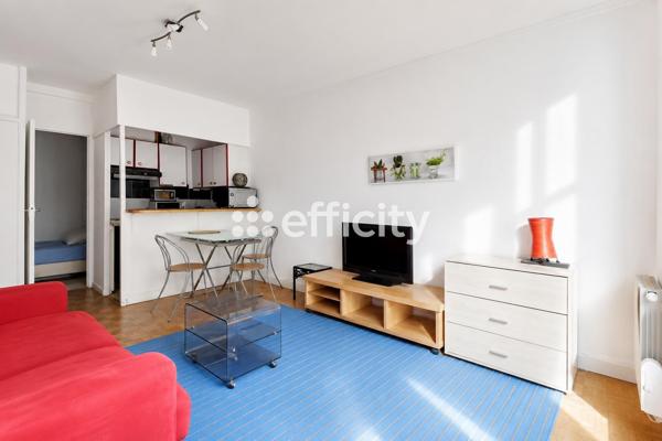 Appartement
         3 pièces
        - 41 m² 343 000 € *