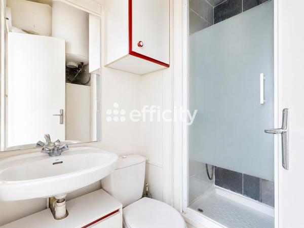 Appartement
         3 pièces
        - 41 m² 343 000 € *