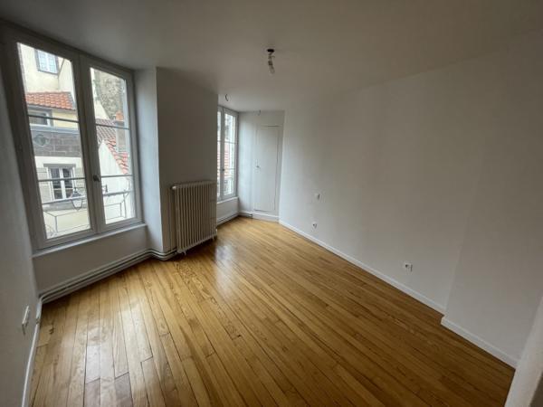 DUPLEX HYPERCENTRE A LOUER