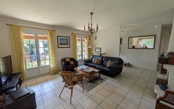 Maison à vendre    5 pièces •  Le Teich