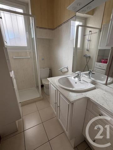 Maison à vendre  3 pièces - 77 m 2   CHATEAUROUX  - 36