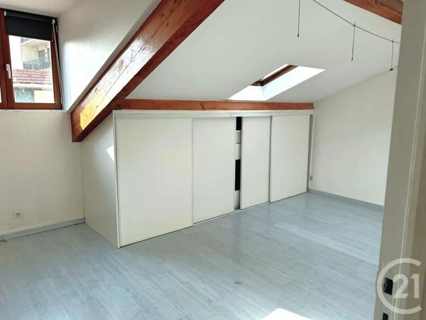 Maison à vendre  8 pièces - 169,30 m 2   ST MANDE  - 94