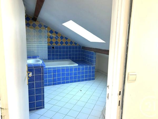 Maison à vendre  8 pièces - 169,30 m 2   ST MANDE  - 94