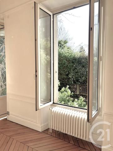 Maison à vendre  8 pièces - 169,30 m 2   ST MANDE  - 94